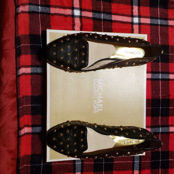 Michael Kors - Picture 2 of 2